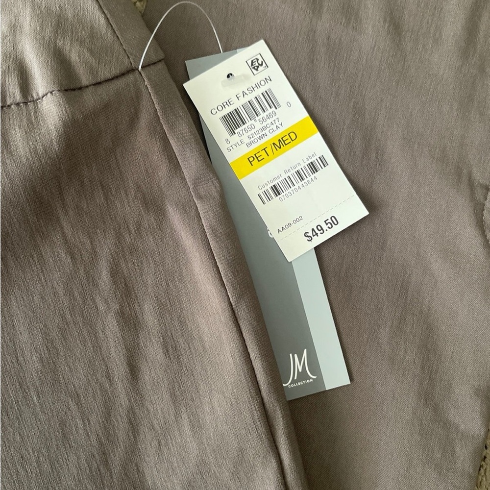JM Collection Capris - Picture 5 of 7